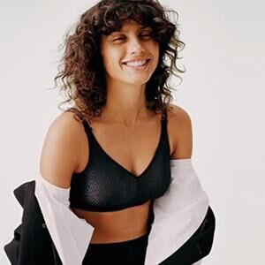 Chantelle Wireless Black Bra